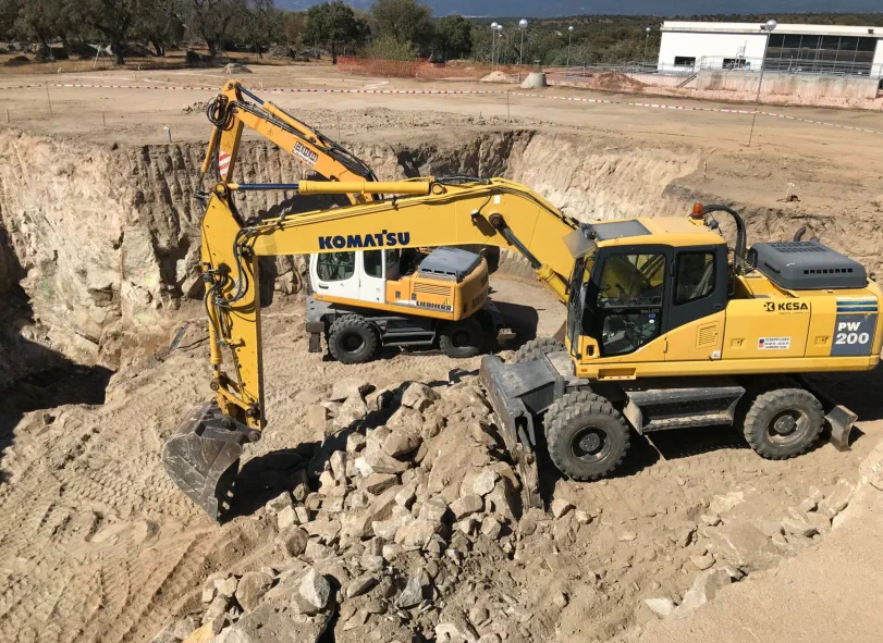 Excavaciones y Movimiento de Tierras Cuadrao Candeleda Ávila