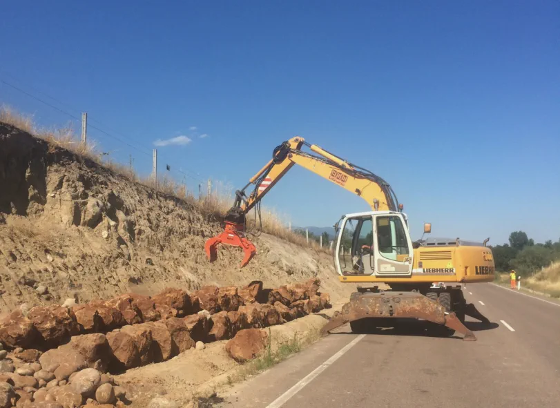 Excavaciones y Movimiento de Tierras Cuadrao Candeleda Ávila